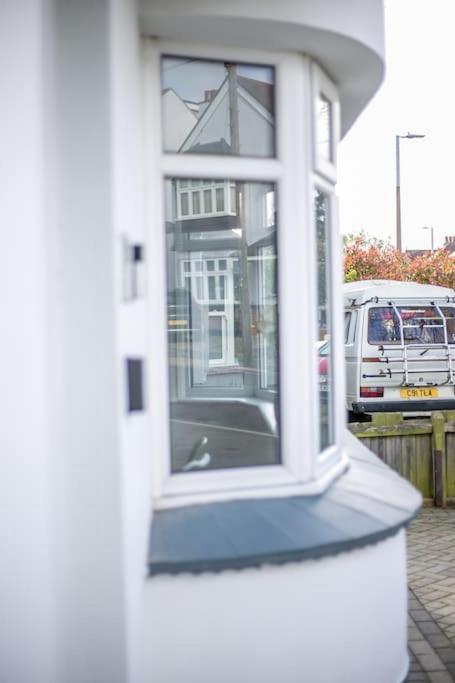 Stylish Retreat In Leigh-On-Sea Daire Southend-on-Sea Dış mekan fotoğraf