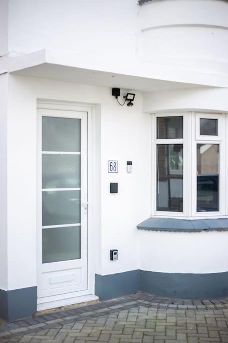 Stylish Retreat In Leigh-On-Sea Daire Southend-on-Sea Dış mekan fotoğraf